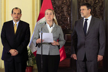 Vicepresidenta del Banco Mundial (BM), Pamela Cox, el próximo vicepresidente (BM), Hasan Tuloy, y el ministro de Economía, Luis Miguel Castilla.