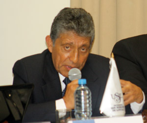 Presidente regional de Arequipa Juan Manuel Guillén