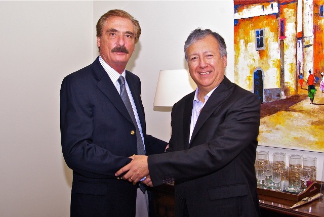 Lic. Enrique Rohde cederá la posta al Ing. Adolfo Samaniego en la gerencia general de ABB en Perú.