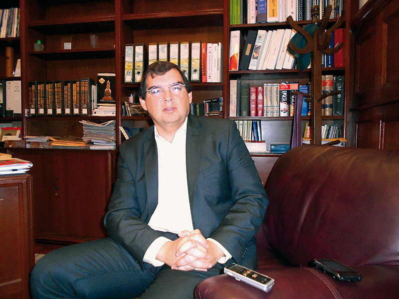 Carlos Alarco, gerente general de BISA