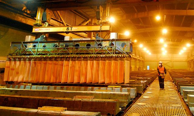 Standard Chartered proyecta que el cobre promedie 4,900 dólares por tonelada en el cuarto trimestre.