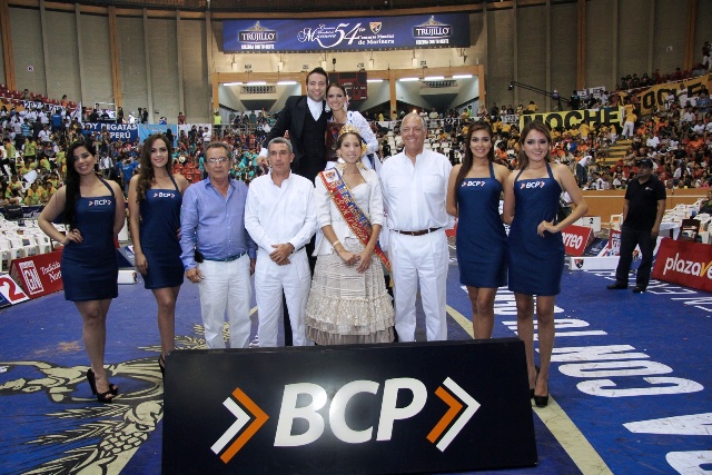 BCP premió al Campeón de Campeones en el 54° Concurso Nacional de Marinera