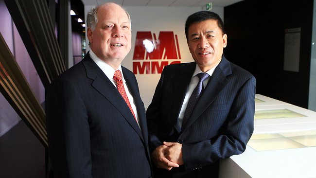 Andrew Michelmore, CEO de Minmetals  junto a Zhou Zhongshu, Presidente de China Minmetals. (Foto: The Australian)