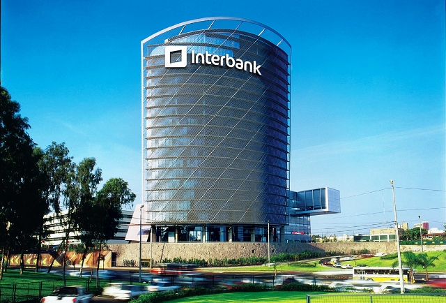 Torre Interbank día