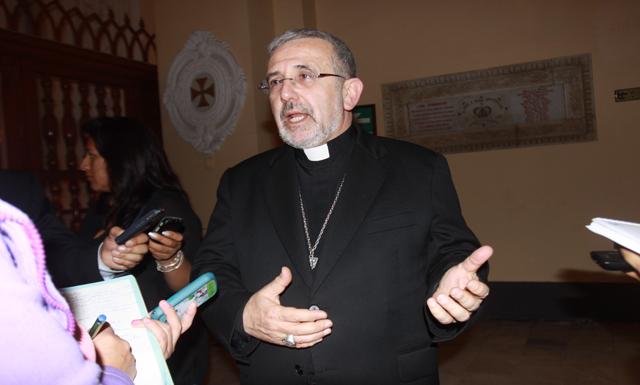 Arequipa-arzobispo Javier del Rio Alba