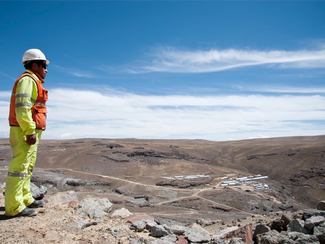 Hochschild, que opera dos minas en Perú y una en Argentina, dijo que sus ganancias ajustadas antes de intereses, impuestos, depreciación y amortización cayeron a US$ 135,6 millones. (Créditos: Hochschild Mining)