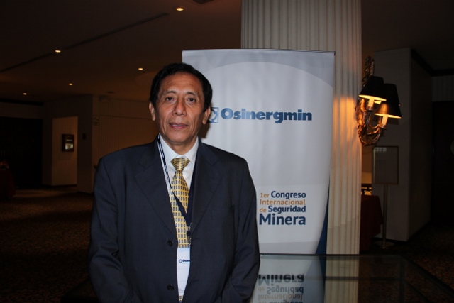 Ing. Víctor Carlos Estrella, Gerente de Fiscalizaicón minera de Osinergmin. (Foto: ProActivo)