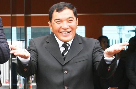 Augusto Miyashiro ha sido electo alcalde del Distrito de Chorrillos en 4 periodos (1996-2001, 2002-2006, 2007-2010, 2011-2014 y 2015-2018).