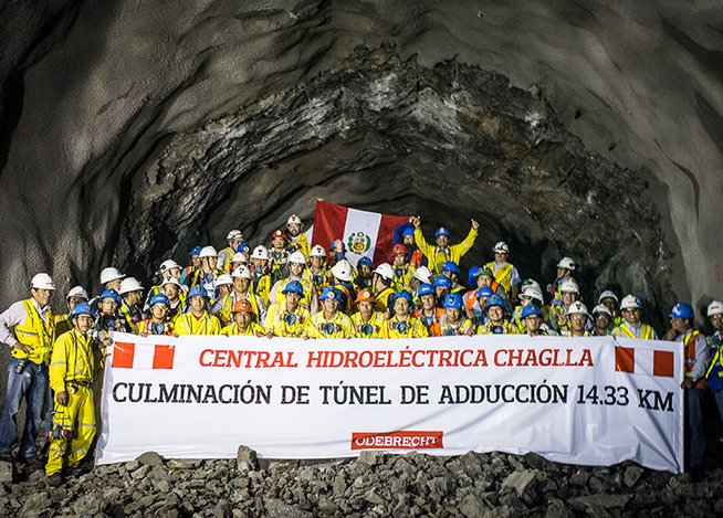 Culminan excavación del túnel de aducción de 14.33 kilómetros de longitud. En abril del 2014 conectaron los primeros dos frentes de excavación, permitiendo la conexión de 2 mil 401 metros de longitud.(Foto: Correo)