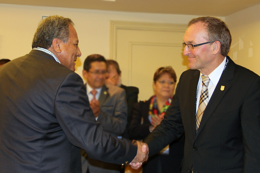 Antonio Samaniego, Presidente del IIMP y Jorg Ranau, Embajador de Alemania. (Foto: ProActivo)