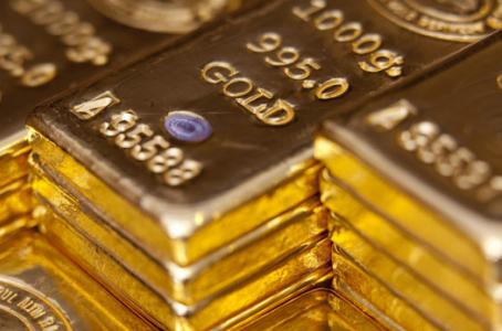 Metal dorado se dirige a una caída semanal del 2%. (Foto: Bloomberg)
