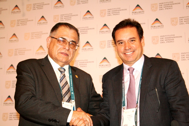 Ing. Gustavo Luyo y Dr. Gonzalo Quijandría