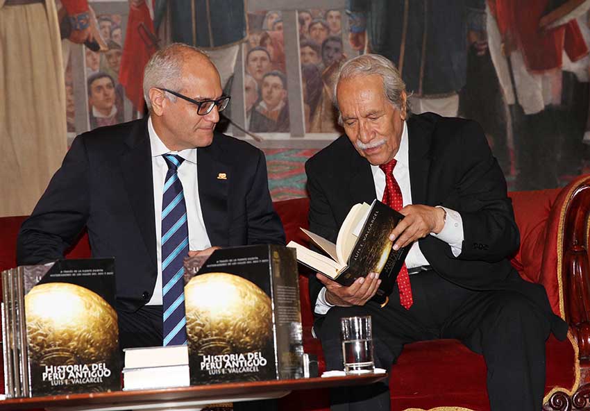 Germán Velásquez, Presidente de PETROPERÚ y Luis Guillermo Lumbreras