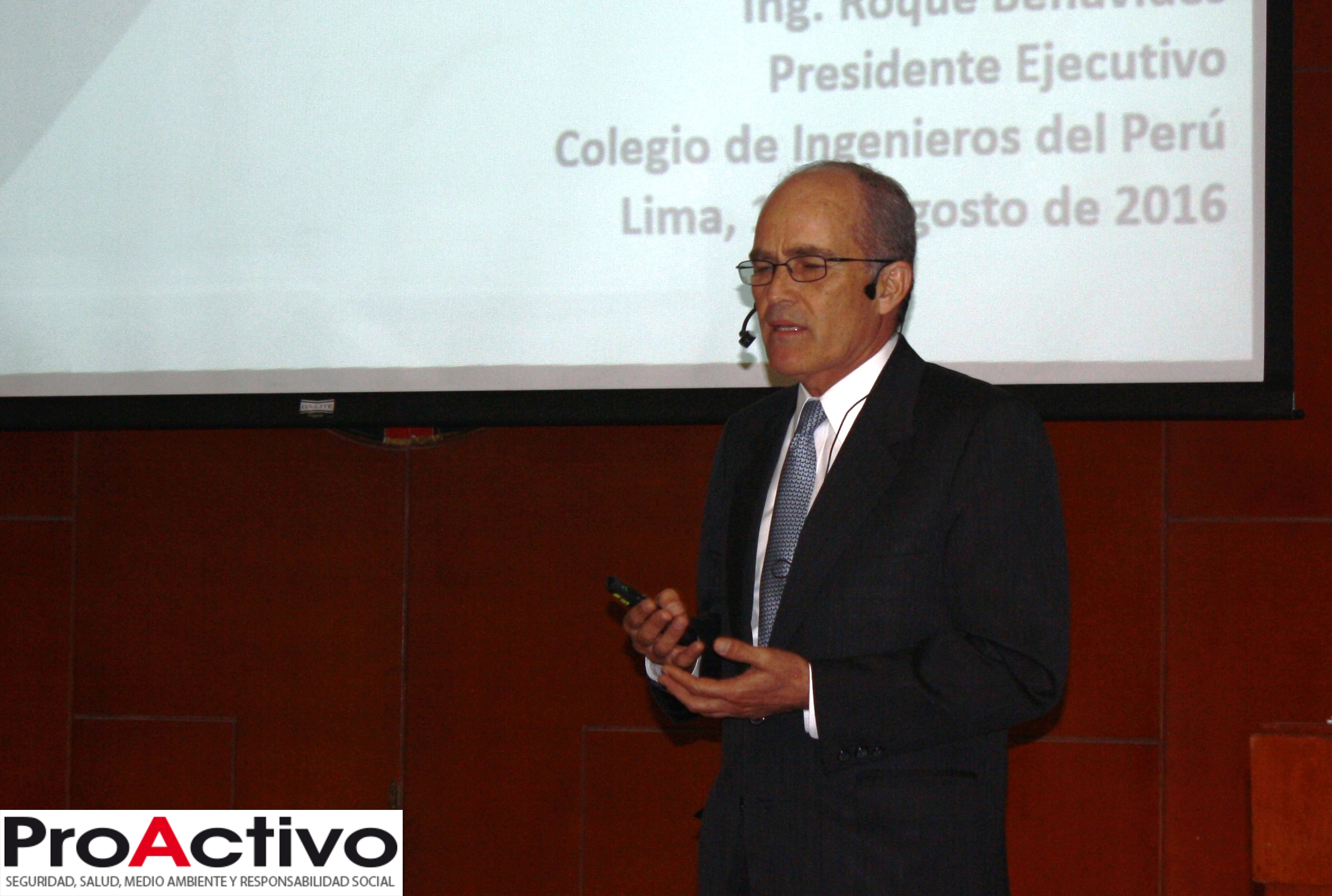 Roque Benavides en el Colegio de Ingenieros del Perú. Foto: ProActivo