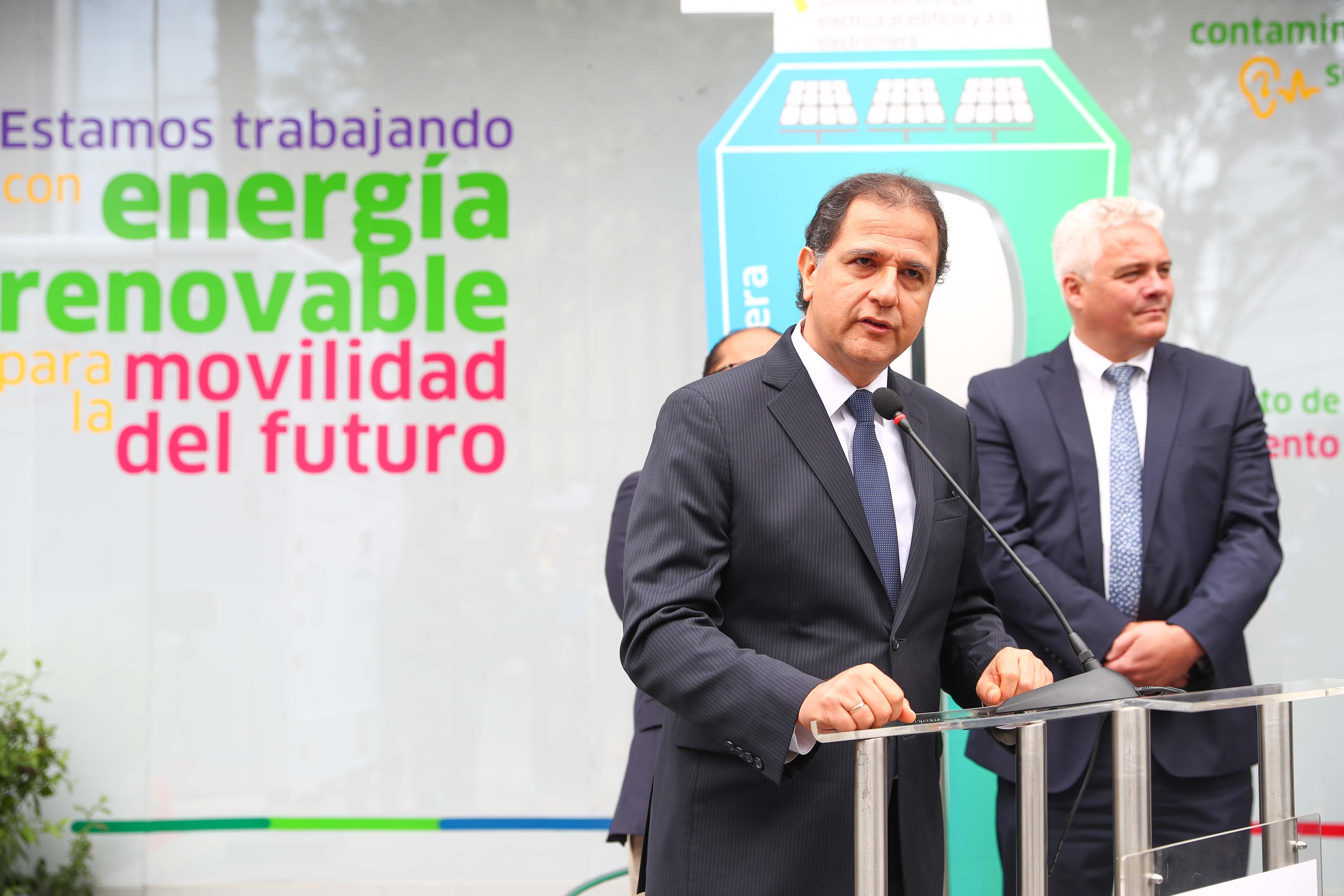 Ministro de Energía y Minas, Francisco Ísmodes