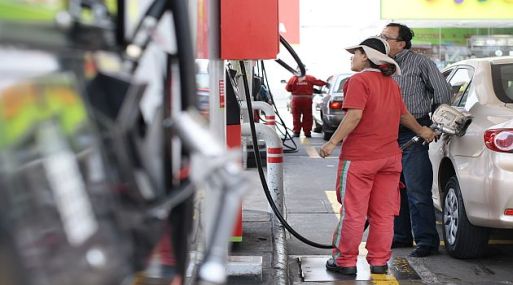 Precios de referencia de gasolinas y gasoholes bajan hasta 10.30% esta semana