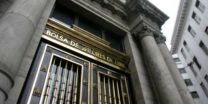 Precio de sol cae y Bolsa de Valores de Lima sube en apertura