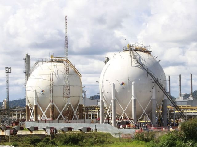 Pluspetrol y socios ofrecen venta de cargamentos de nafta para junio y julio