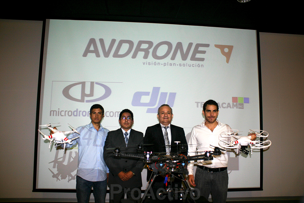 Avdrone, Aerovisión y Mes Sigma ALERTAN HUAICOS con DRONES