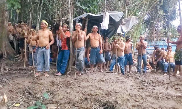 Pluspetrol: Nativos que tomaron el río Tigre exigen arribo de una comisión de alto nivel