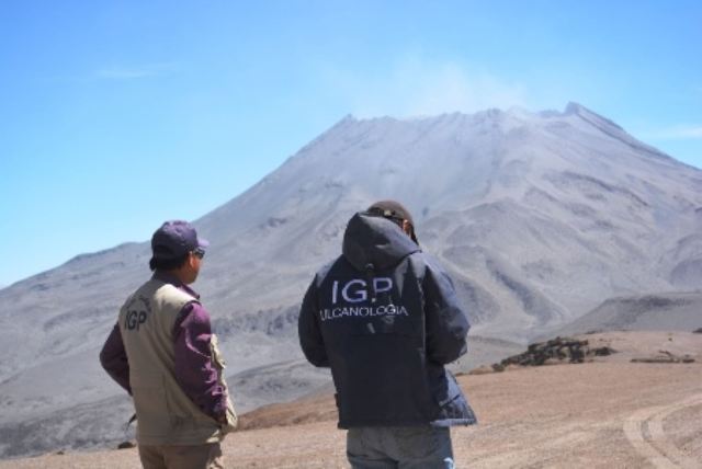 Tremor espasmódico sigue siendo actividad dominante en volcán Ubinas