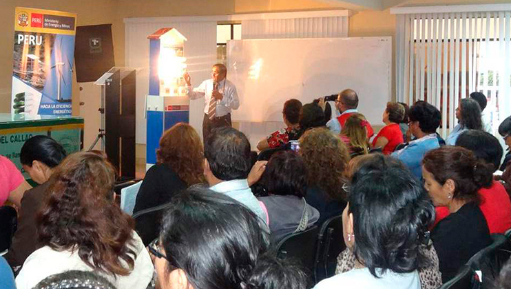 MEM difunde guía metodológica sobre eficiencia energética entre directores y docentes de colegios de Lima y Callao