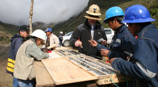 Minera IRL amplía exploraciones en proyecto Ollachea
