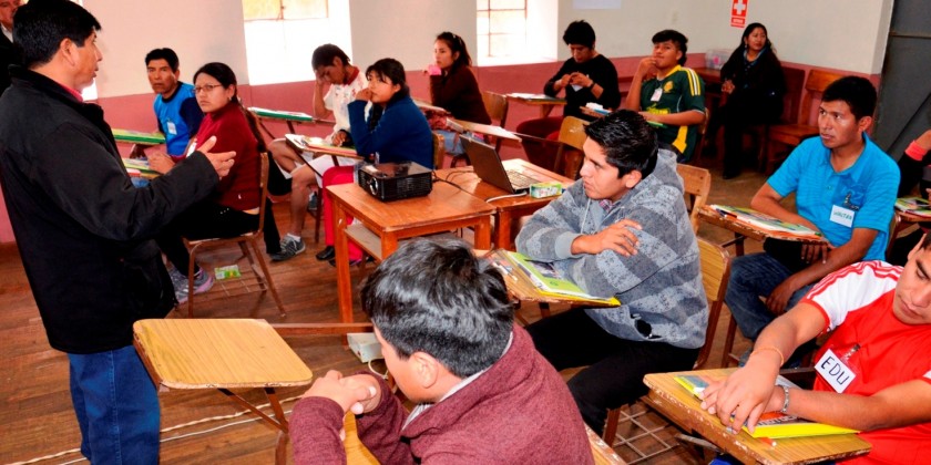 Anglo American Quellaveco otorga becas a 14 jóvenes para que se capaciten en cursos de agricultura y ganadería en Cusco