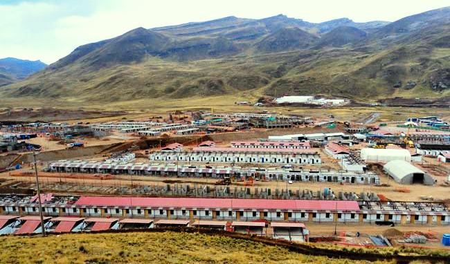 Acatan huelga parcial en minera San Ignacio de Morococha pese a que empresa la declaró improcedente