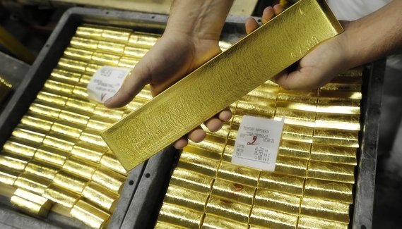 Producción de oro podría caer hasta en 8.3% en el 2017