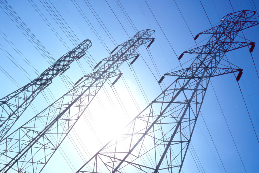 Osinergmin: Tarifas eléctricas residenciales en provincia bajarían desde agosto