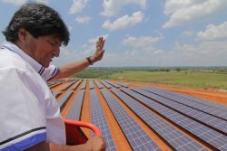 Consorcio boliviano-español construirá la planta de energía solar más grande de Bolivia