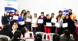 Mujeres hualgayoquinas aprenden técnicas de tejido profesional