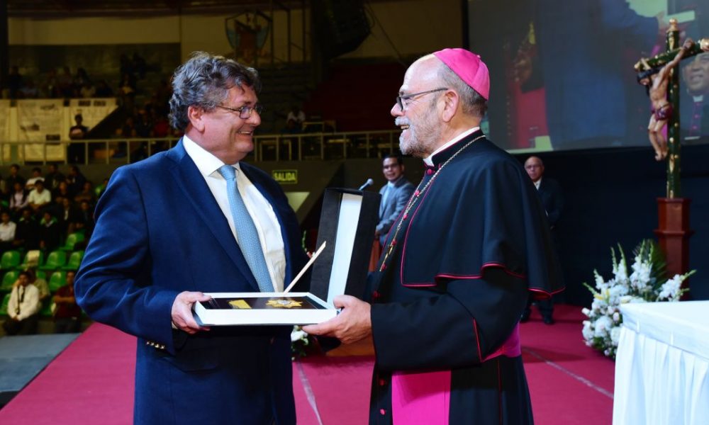 UNACEM recibe reconocimiento de la Diócesis del Callao por su apoyo en la construcción y rehabilitación de obras de infraestructura