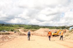 Cofide evalúa participar en la formalización de la minería