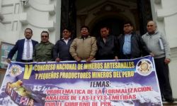 Mineros artesanales analizarán en congreso las dificultades que tienen para formalizarse