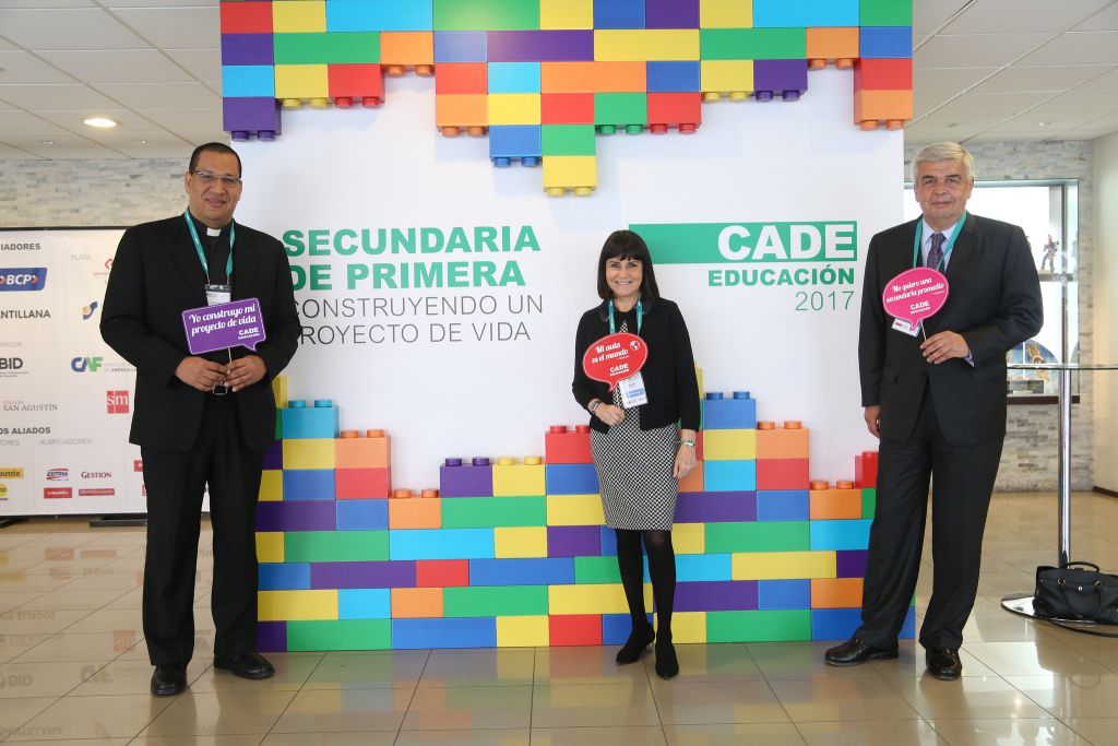 La deficiente formación de los docentes es el principal problema de la educación básica en Perú