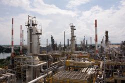 Crece producción de petróleo y gas natural en el Perú