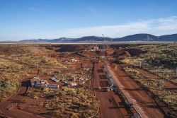 Rio Tinto aumenta retornos de efectivo y maximiza ganancias