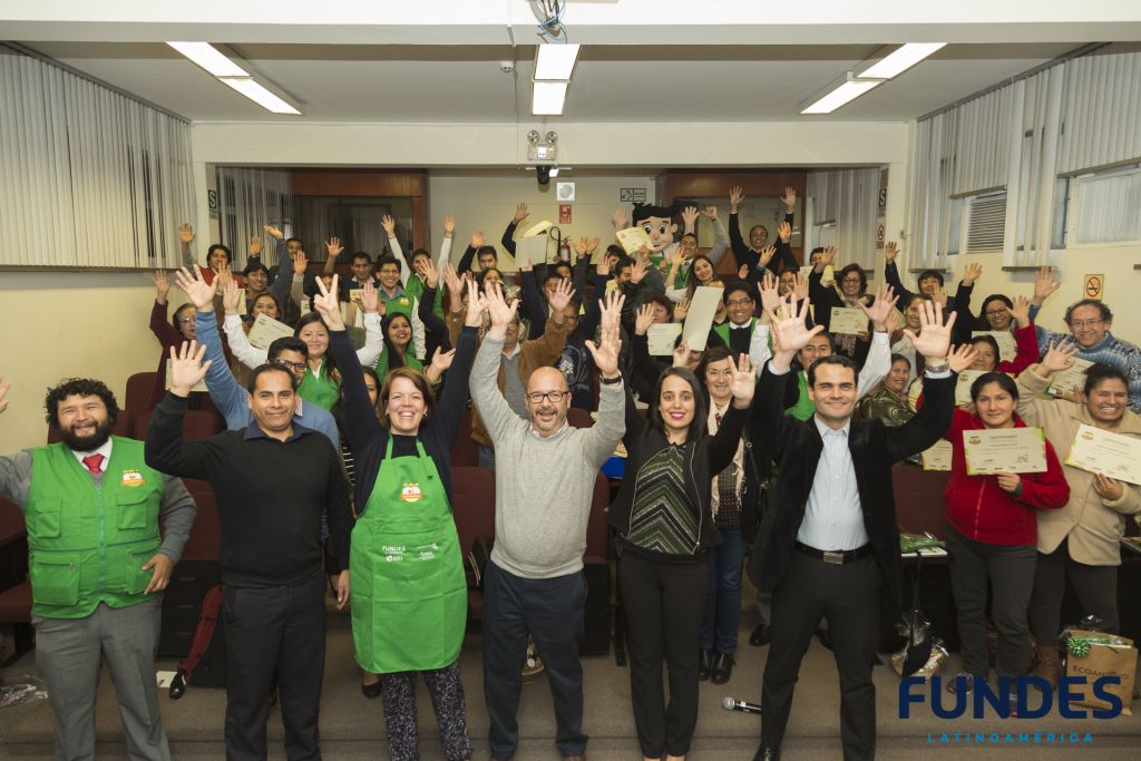 Fundación suiza Leopold Bachmann y FUNDES premian a bodegueros líderes de EcoBodegas