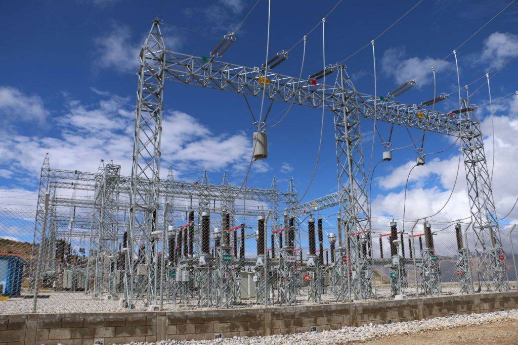 Ponen en servicio la línea eléctrica Azángaro-Juliaca-Puno