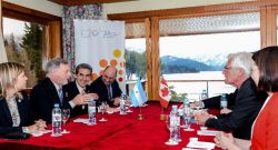 Argentina y Canadá firmaron acuerdos de cooperación en energía y minería