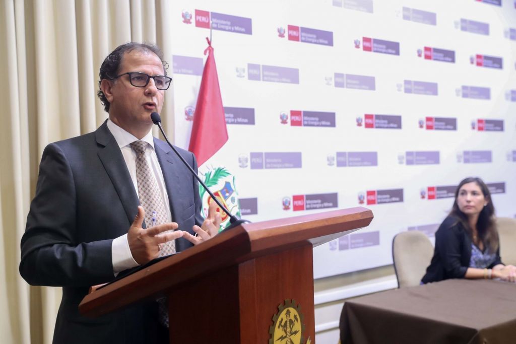 MEM: Contratos de concesión de lotes petroleros se ampliarán de 30 a 40 años