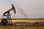 Petróleo sube por caída de los inventarios en Estados Unidos y recortes de envíos de gas de Rusia