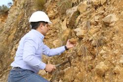 Suspenden licitación del proyecto minero Colca