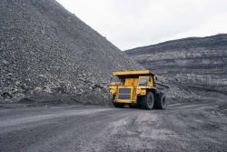 Gobernadores del sur plantean creación de empresa minera estatal
