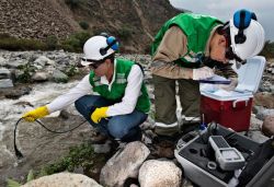 OEFA supervisa discurrimiento de solución verdosa al río Torata de Southern Copper