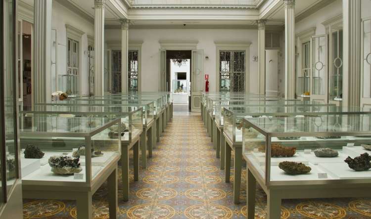Museo de Minerales Andrés Del Castillo
