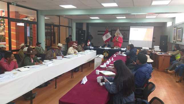 MTC reunión con autoridades de Espinar