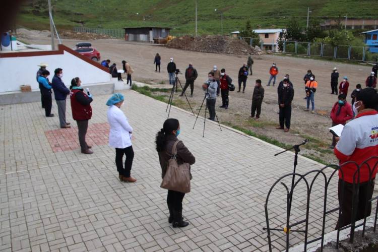 Coimolache y Gold Fields apoyan traslado humanitario en Hualgayoc